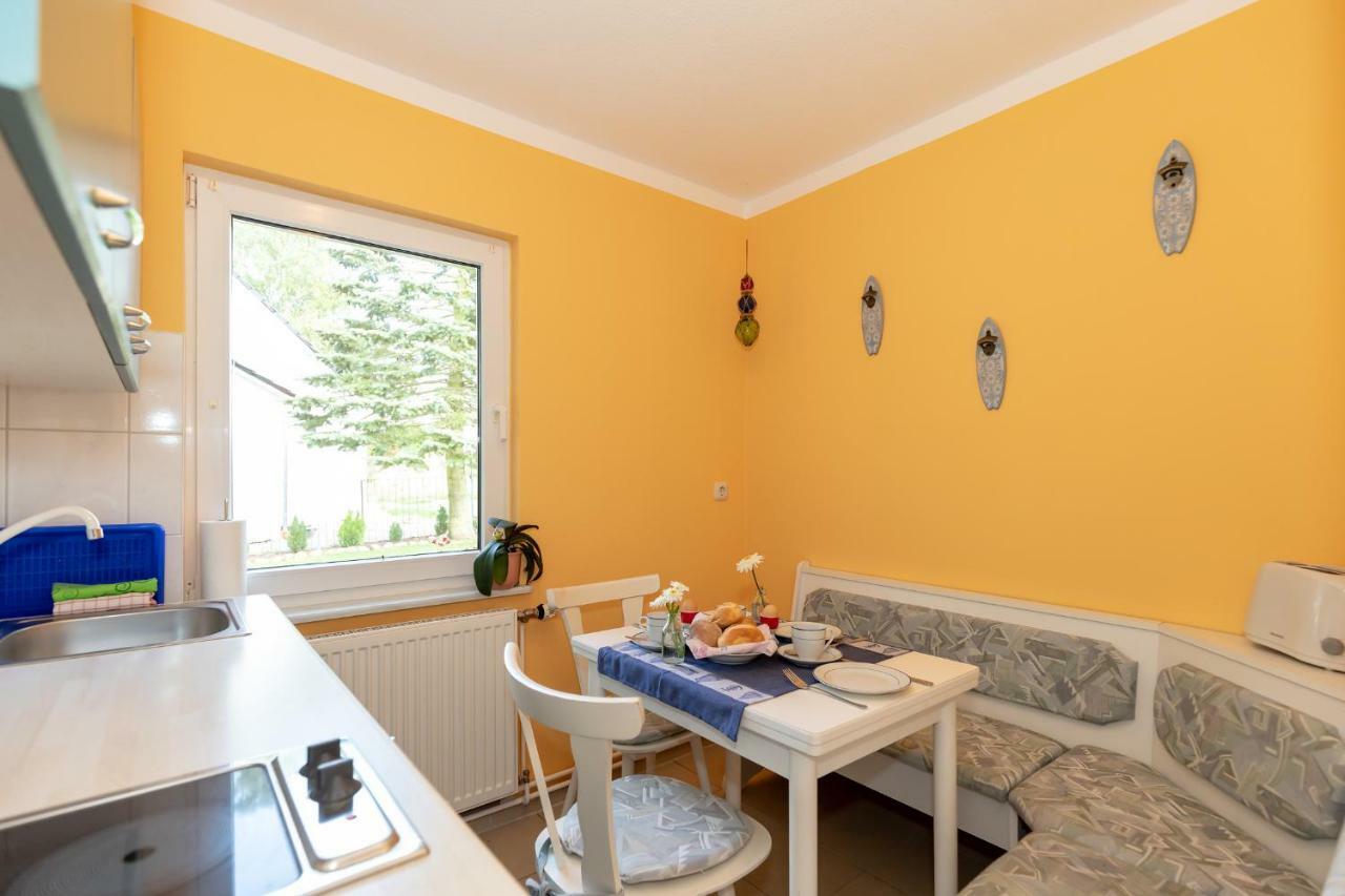 Bungalow Becker "Am Feldrand" Jennewitz Экстерьер фото